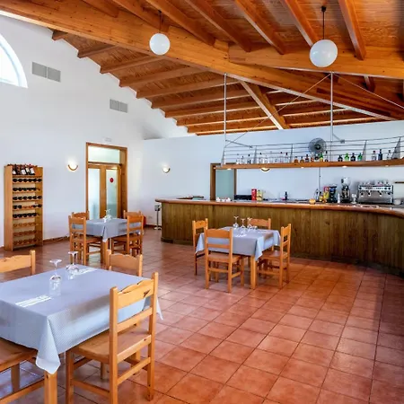 O7 Vistapicas Cala'N Blanes (Menorca)