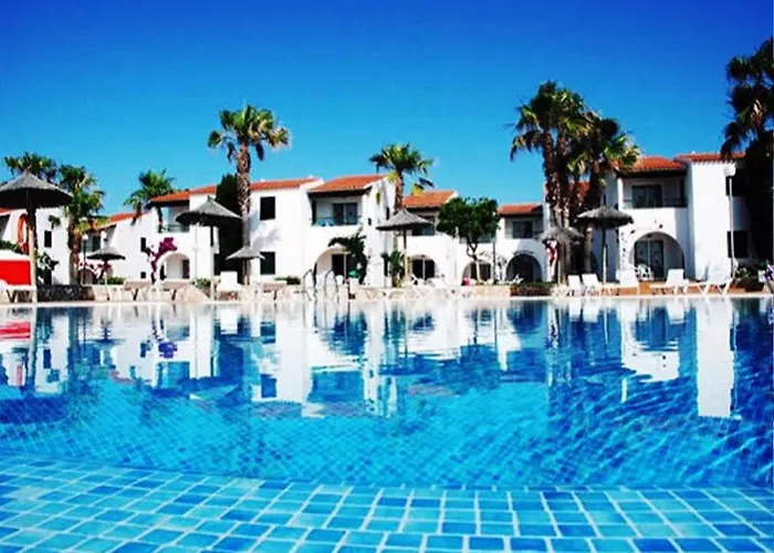 Apartahotel Vistapicas Cala'N Blanes (Menorca)