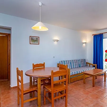 O7 Vistapicas Cala'N Blanes (Menorca)