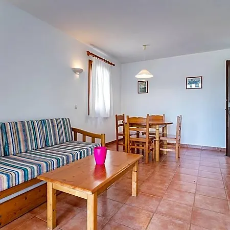 O7 Vistapicas 3* Cala'N Blanes (Menorca)