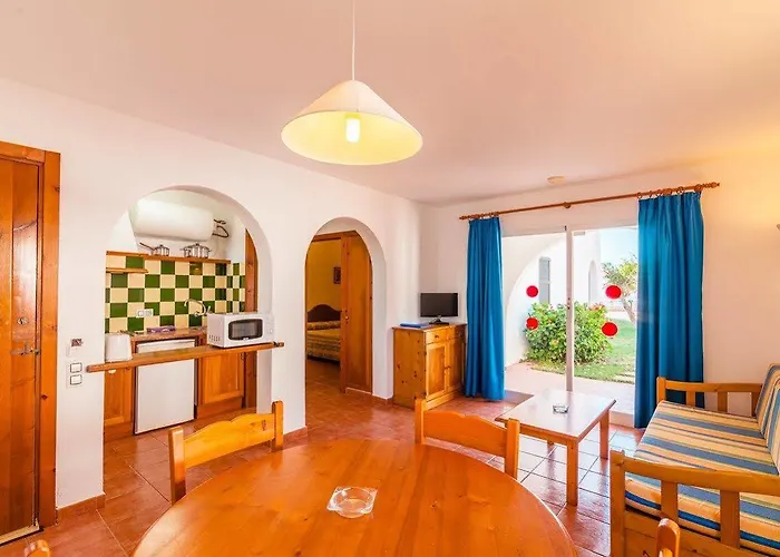 Apartmanhotel O7 Vistapicas Cala'N Blanes (Menorca)