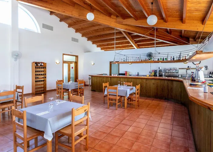 O7 Vistapicas Cala'N Blanes (Menorca)