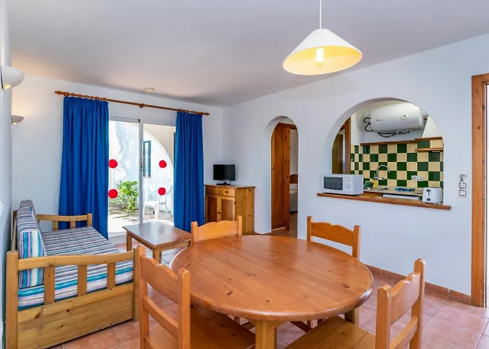 Apart Otel O7 Vistapicas Cala'N Blanes (Menorca)